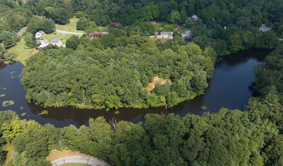86 Depot Rd, Coventry, CT 06238 - 4 Beds, 2 Bath