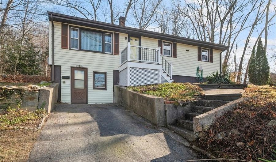 470 Saint Paul St, North Smithfield, RI 02896 - 3 Beds, 1 Bath