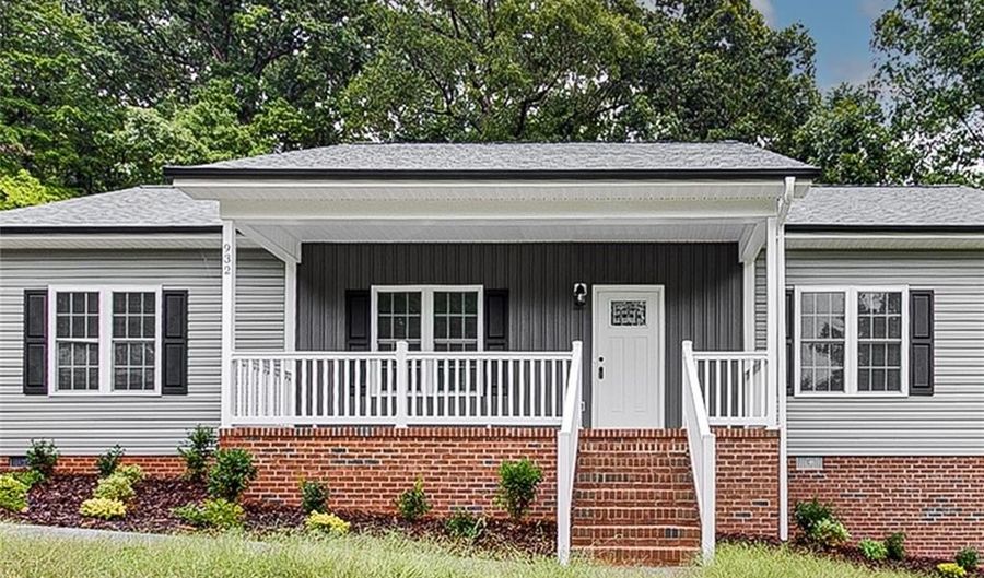 932 Friendly Cir, Asheboro, NC 27205 - 3 Beds, 2 Bath