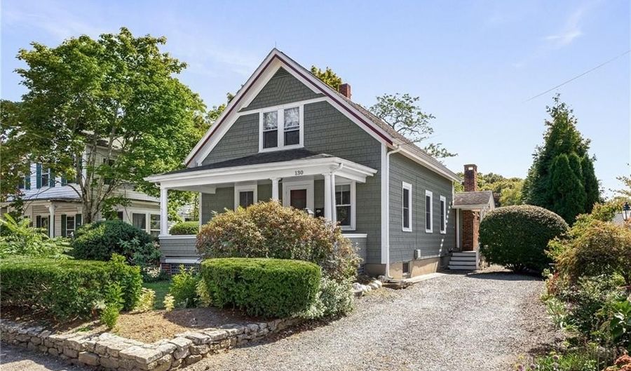130 W Main St, North Kingstown, RI 02852 - 3 Beds, 3 Bath