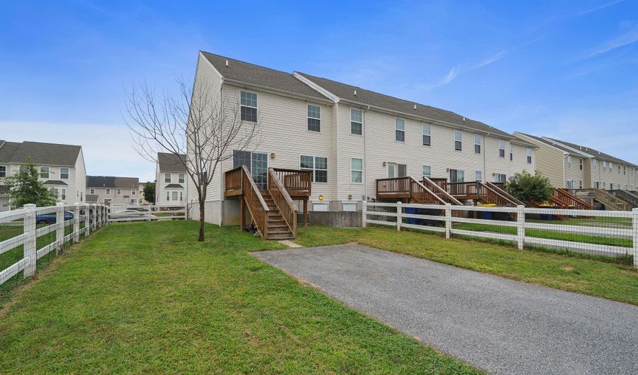 340 TRIBBITT St, Dover, DE 19901 - 4 Beds, 4 Bath