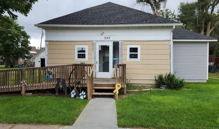 507 Bryant St, Almena, KS 67622 - 3 Beds, 1 Bath