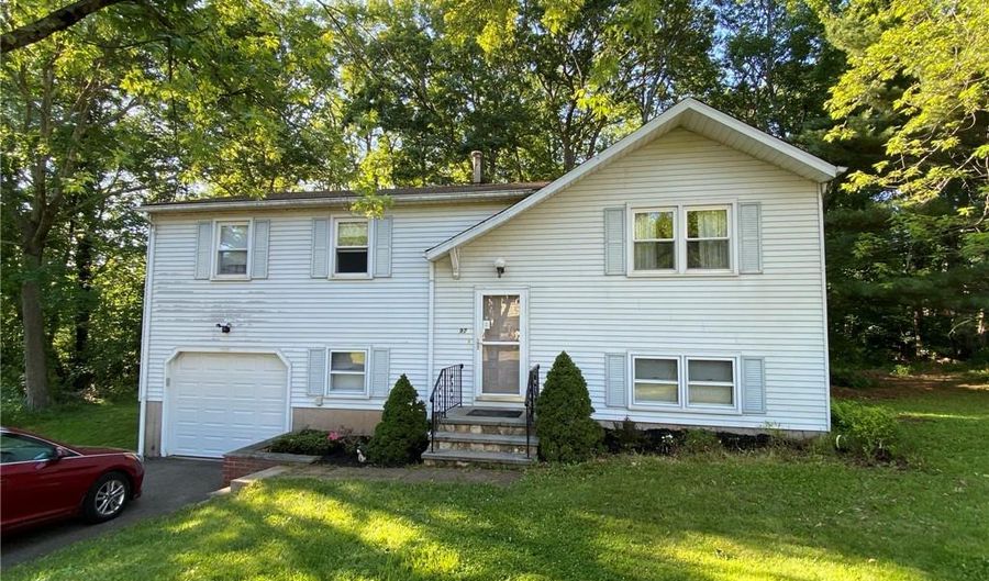 97 Race Brook Rd, Meriden, CT 06451 - 3 Beds, 2 Bath