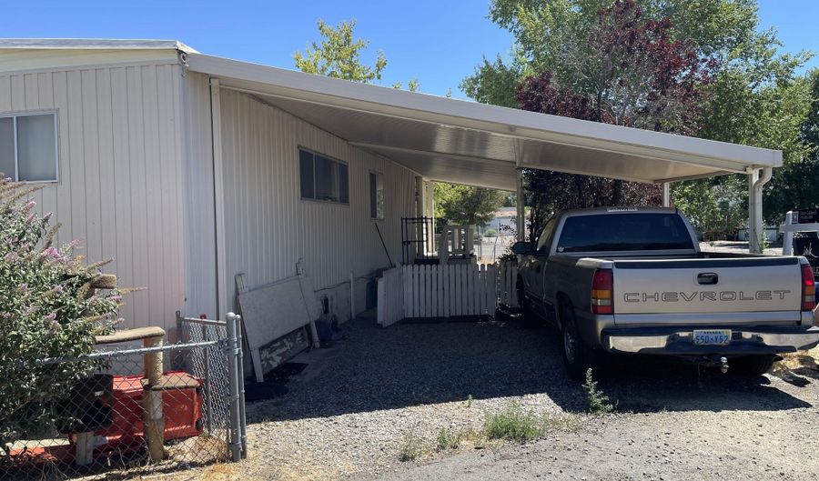 1236 Kingslane Ct, Gardnerville, NV 89410 - 2 Beds, 2 Bath