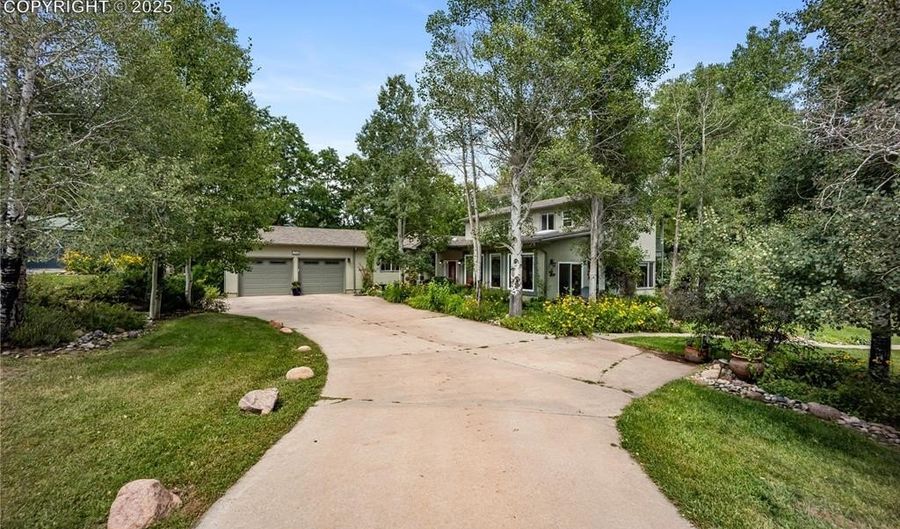 8695 Pine Dr, Beulah, CO 81023 - 4 Beds, 2 Bath