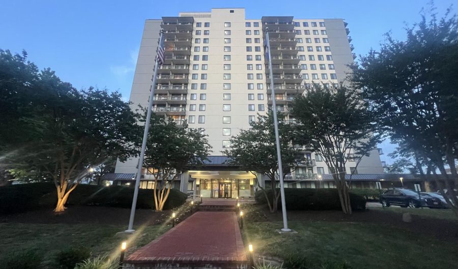 801 N PITT St N #804, Alexandria, VA 22314 - 1 Beds, 1 Bath