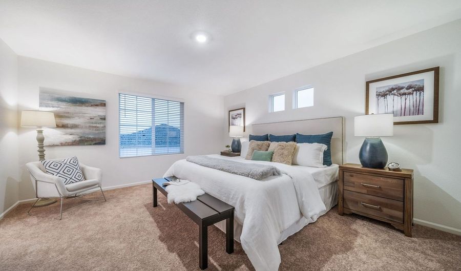 22302 E 38th Pl, Aurora, CO 80019 - 4 Beds, 3 Bath