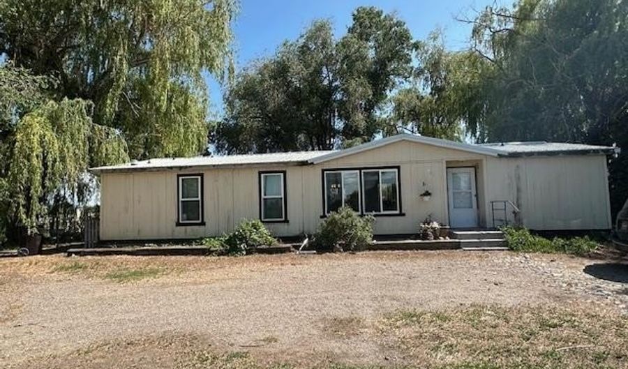 967 W 200 S, Blackfoot, ID 83221 - 3 Beds, 2 Bath