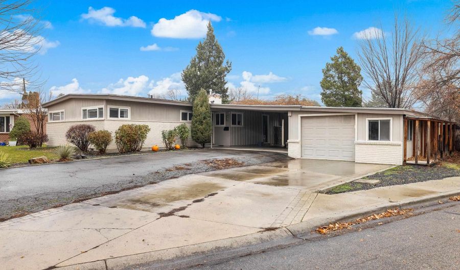 562 S Victoria Dr, Boise, ID 83705 - 3 Beds, 2 Bath