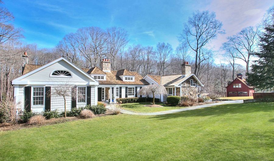 871 West Rd, New Canaan, CT 06840 - 5 Beds, 4 Bath