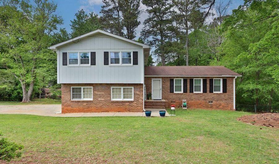 2527 Old Peachtree Rd, Duluth, GA 30097 - 3 Beds, 3 Bath