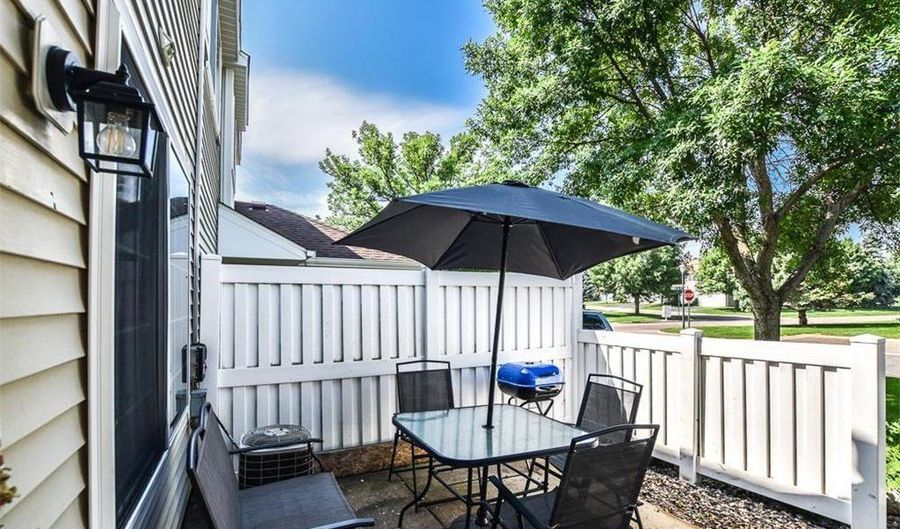 15778 Flackwood Ave 102, Apple Valley, MN 55124 - 2 Beds, 2 Bath