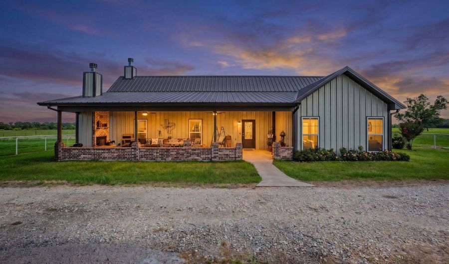 869 CR 1570, Alba, TX 75410 - 2 Beds, 2 Bath