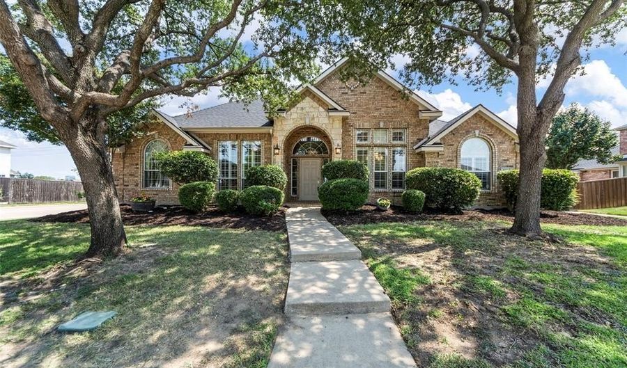 5833 Copper Canyon Dr, The Colony, TX 75056 - 4 Beds, 4 Bath