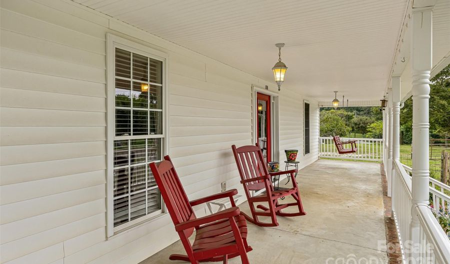 4220 Forest View Rd, Blacksburg, SC 29702 - 3 Beds, 2 Bath