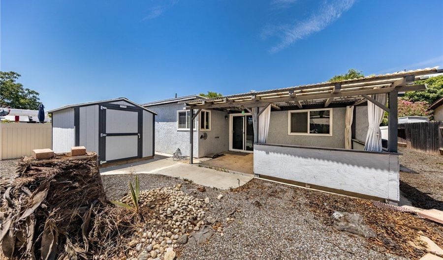 234 Beverly Dr, Banning, CA 92220 - 2 Beds, 1 Bath