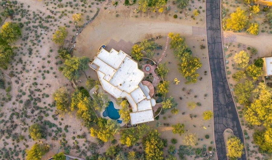 35078 N SOPHORA Dr, Carefree, AZ 85377 - 3 Beds, 3 Bath