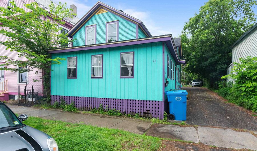 43 Cedar St, Burlington, VT 05401 - 5 Beds, 2 Bath