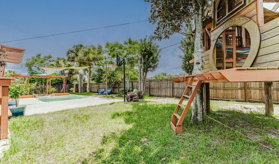 212 SUMMERSET Dr, Apopka, FL 32712 - 3 Beds, 2 Bath