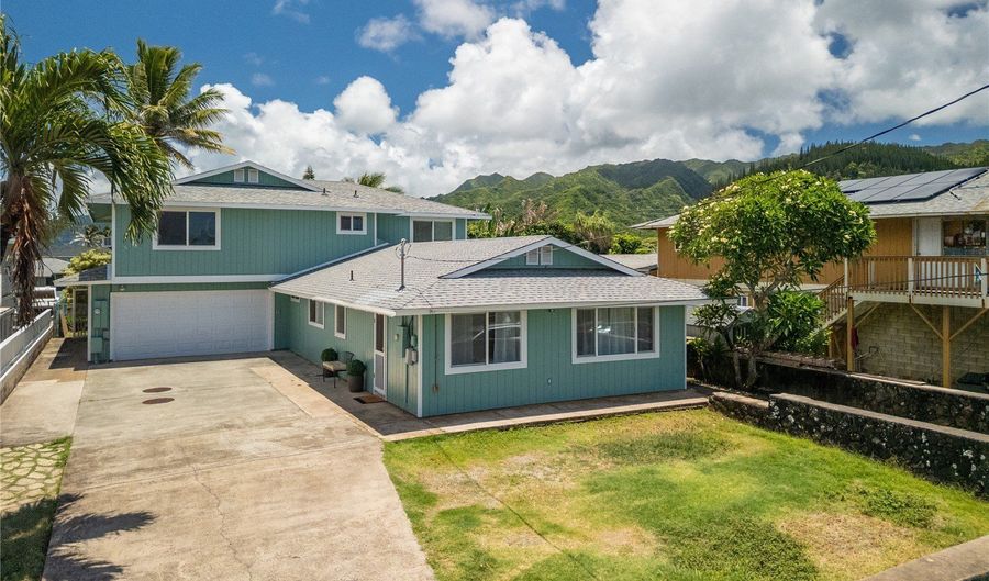 54-18 Haukoi Pl, Hauula, HI 96717 - 6 Beds, 4 Bath