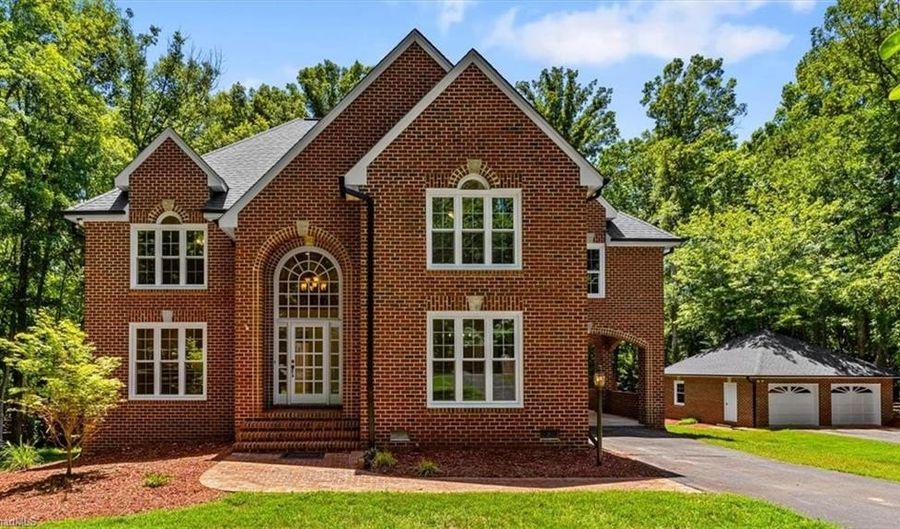 2193 Berkley Ln, Asheboro, NC 27205 - 4 Beds, 4 Bath