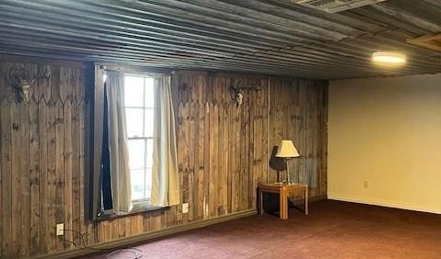532 S 2nd St, Albany, TX 76430 - 1 Beds, 2 Bath