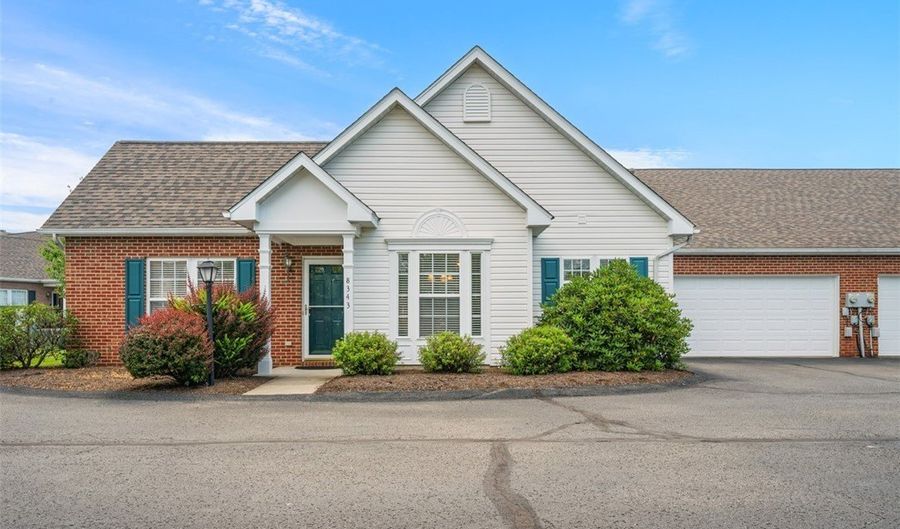 8343 Lost Valley Dr, Adams Twp., PA 16046 - 2 Beds, 2 Bath