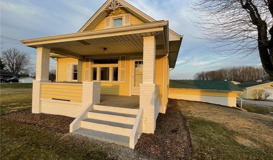 3636 S Mahoning Ave, Alliance, OH 44601 - 3 Beds, 1 Bath