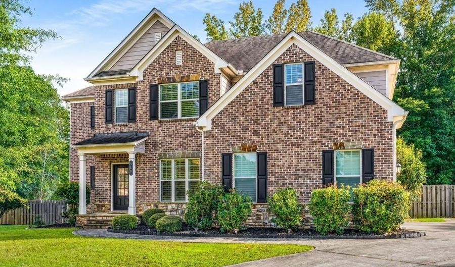 310 Big Creek Way A, Alpharetta, GA 30004 - 2 Beds, 1 Bath