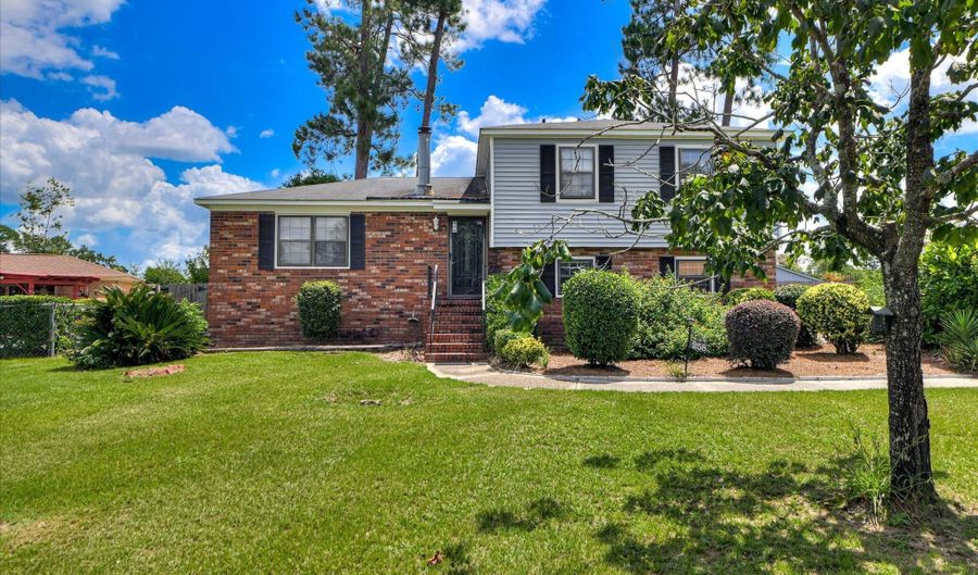 258 Fairfax St, Martinez, GA 30907 - 3 Beds, 2 Bath