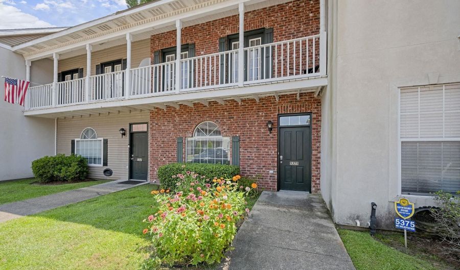 5375 Arlington Ct, Baton Rouge, LA 70820 - 2 Beds, 3 Bath