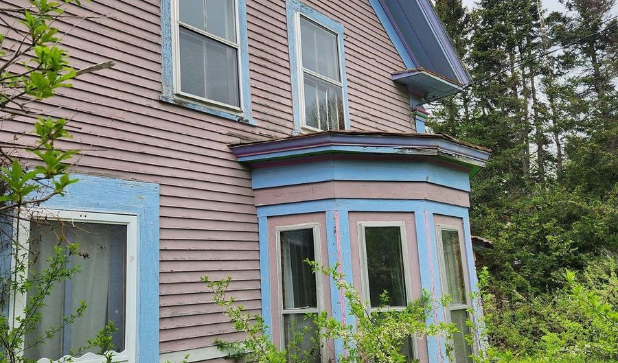 16 Northridge Rd, Burke, VT 05871 - 4 Beds, 1 Bath