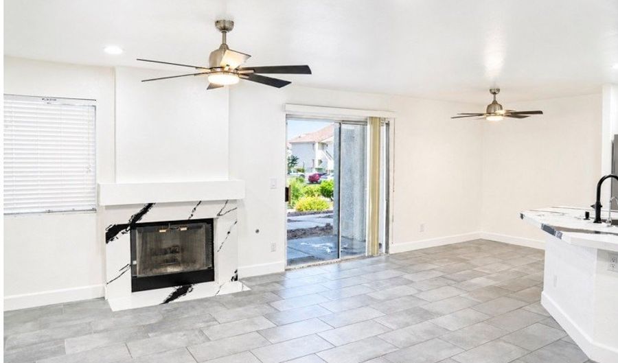 7900 Foxwood Pl 102, Las Vegas, NV 89145 - 2 Beds, 2 Bath