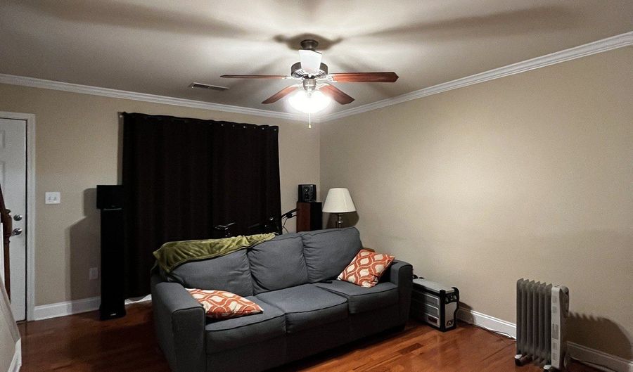 105 Whitehead 18, Athens, GA 30607 - 2 Beds, 3 Bath