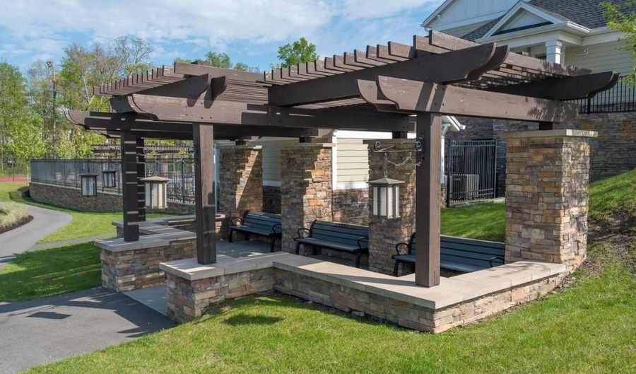 25174 COATS Sq, Aldie, VA 20105 - 4 Beds, 4 Bath