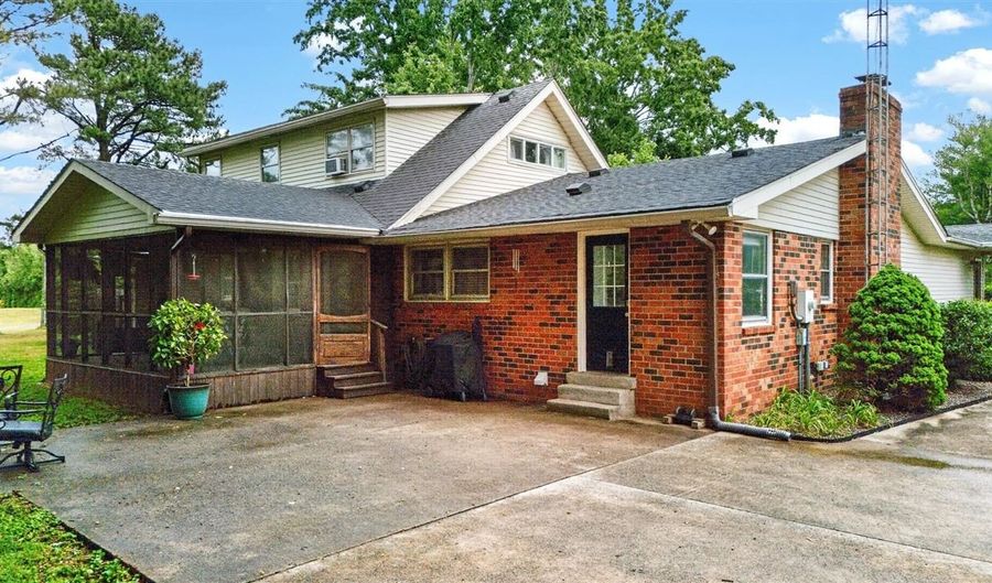 2633 Dye Ford Rd, Alvaton, KY 42122 - 4 Beds, 4 Bath