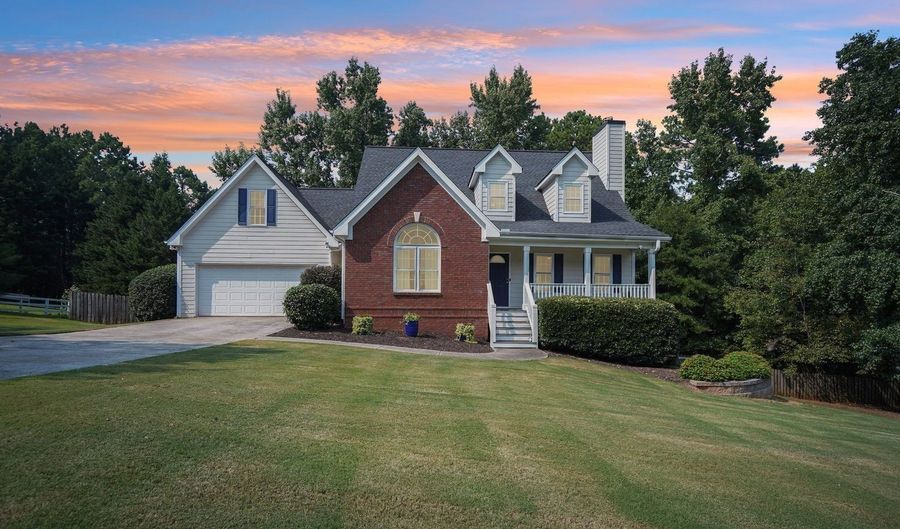 4522 Mulberry Fields Ln, Auburn, GA 30011 - 3 Beds, 4 Bath