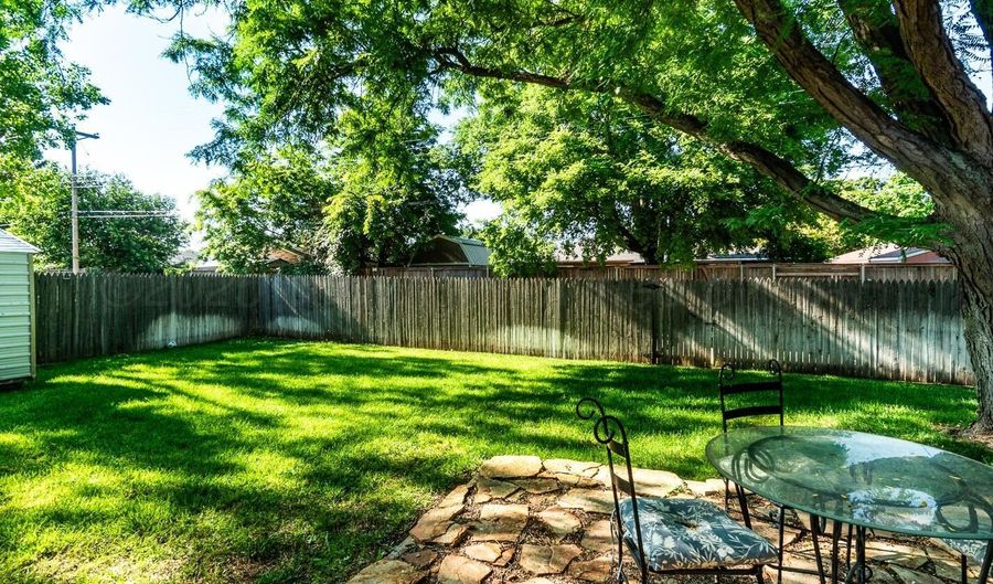 7503 ELMHURST Dr, Amarillo, TX 79121 - 3 Beds, 2 Bath