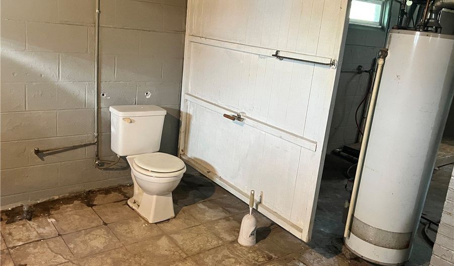 4814 Hope Ave, Ashtabula, OH 44004 - 2 Beds, 1 Bath