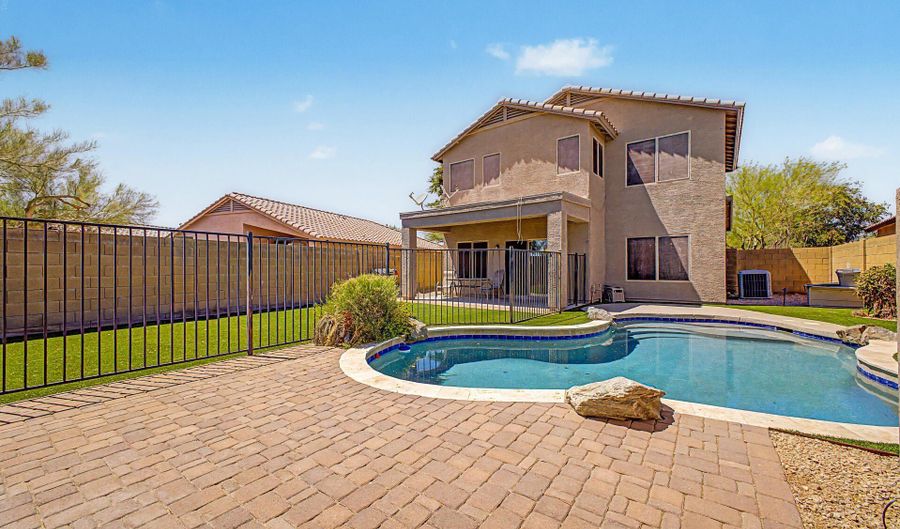 40525 N TERRITORY Trl, Anthem, AZ 85086 - 5 Beds, 3 Bath