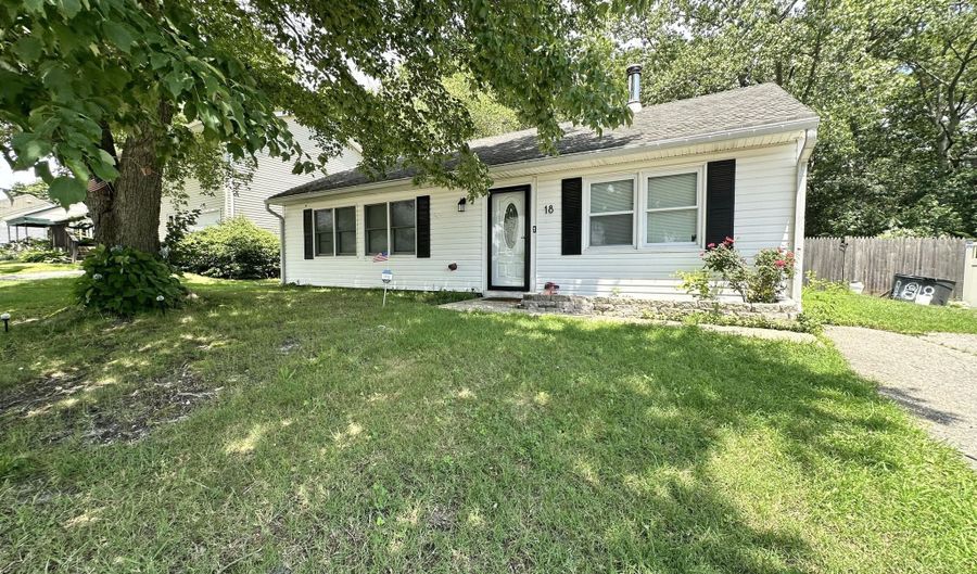 18 Starboard Ave, Barnegat, NJ 08005 - 4 Beds, 1 Bath