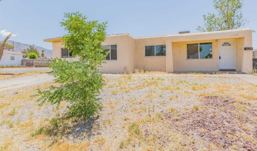 1908 Snow Dr, Alamogordo, NM 88310 - 4 Beds, 2 Bath