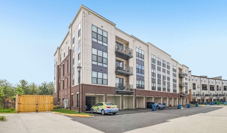43795 TRANSIT Sq 202, Ashburn, VA 20147 - 2 Beds, 2 Bath