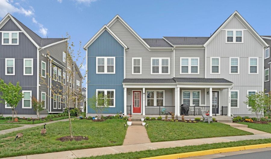 41912 HOGAN FOREST Ter, Aldie, VA 20105 - 4 Beds, 4 Bath