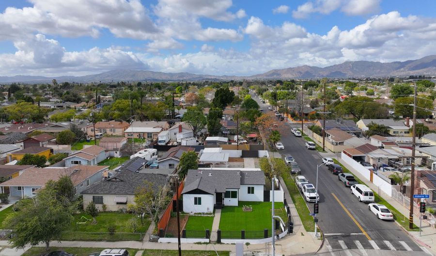 12871 W Osborne St, Arleta, CA 91331 - 4 Beds, 2 Bath