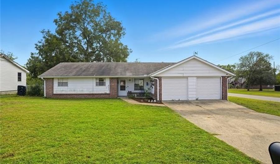 3601 Henrietta Ave, Bartlesville, OK 74006 - 3 Beds, 2 Bath