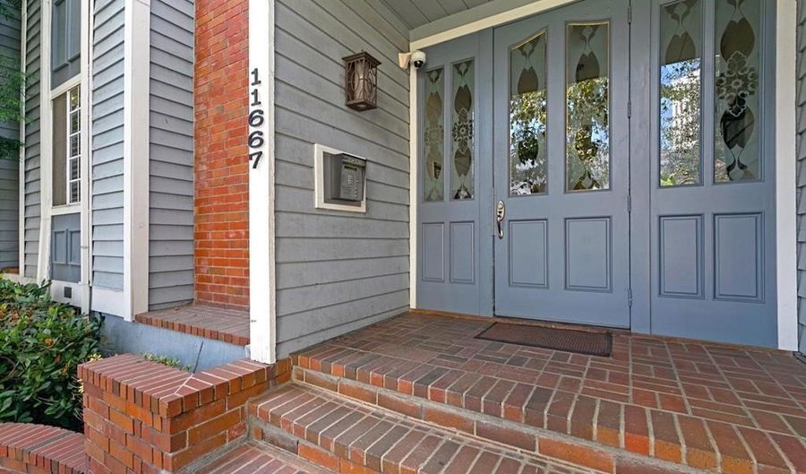11667 Gorham Ave 306, Los Angeles, CA 90049 - 2 Beds, 2 Bath
