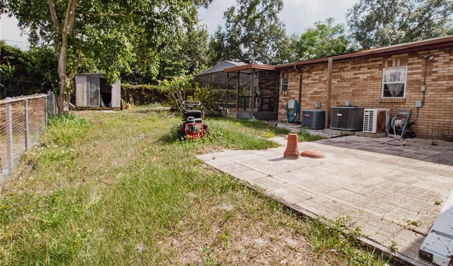 2213 W PILAKLAKAHA Ave, Auburndale, FL 33823 - 4 Beds, 3 Bath