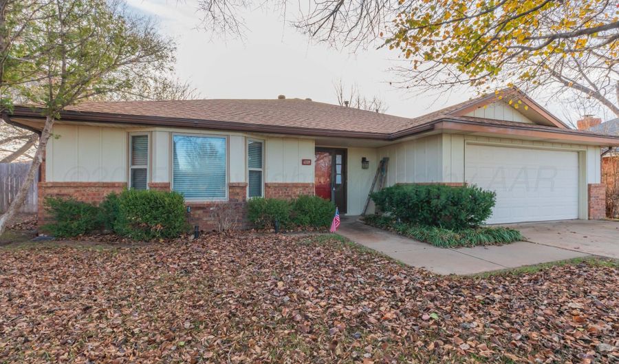 5807 CONTENTED Ln, Amarillo, TX 79109 - 3 Beds, 2 Bath