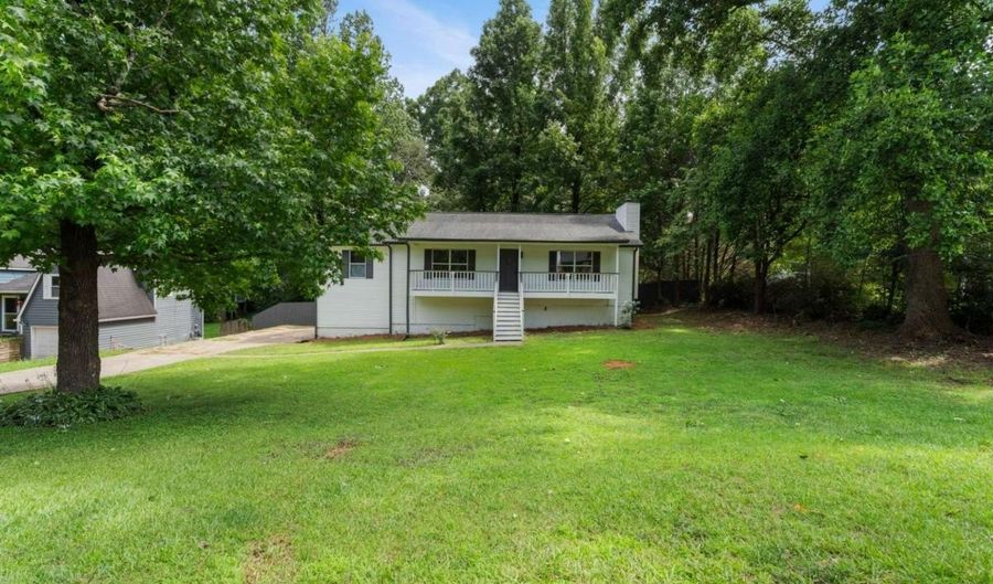 4553 Mars Ct NW, Acworth, GA 30101 - 4 Beds, 3 Bath